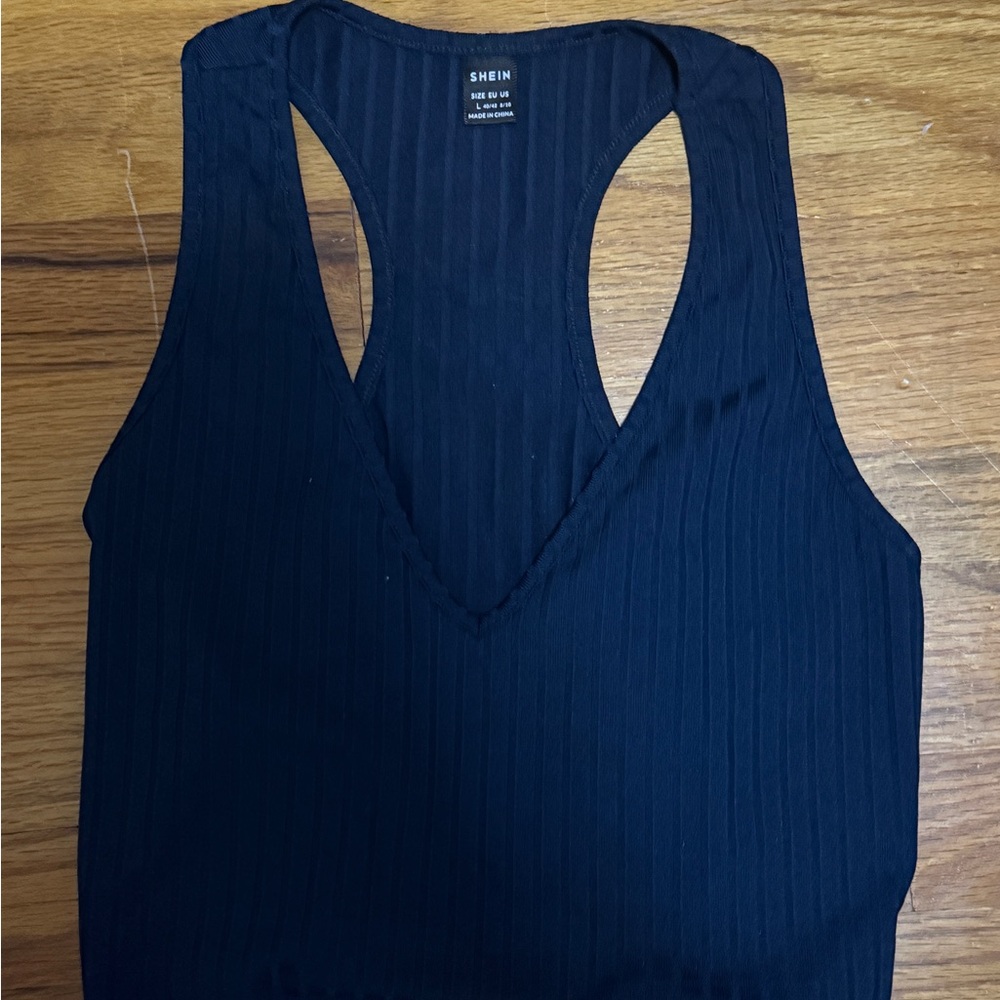SHEIN Black Sleeveless V-Neck Top